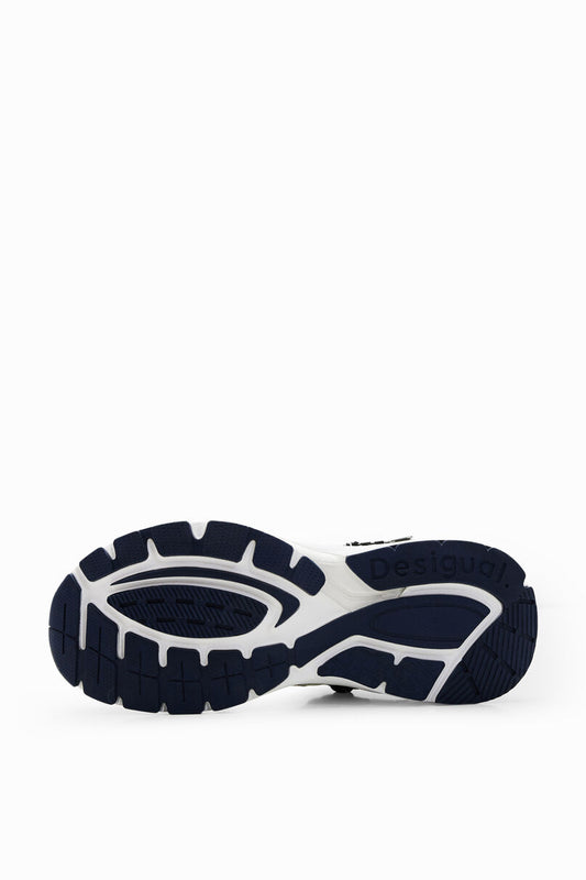 Trekking runner sneakers