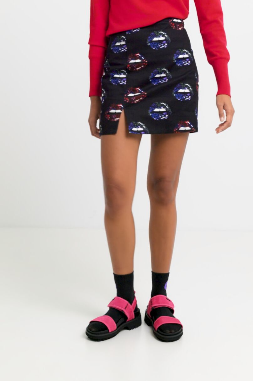 Slim lips miniskirt