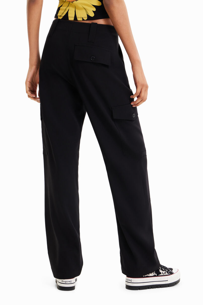 Flowy cargo trousers