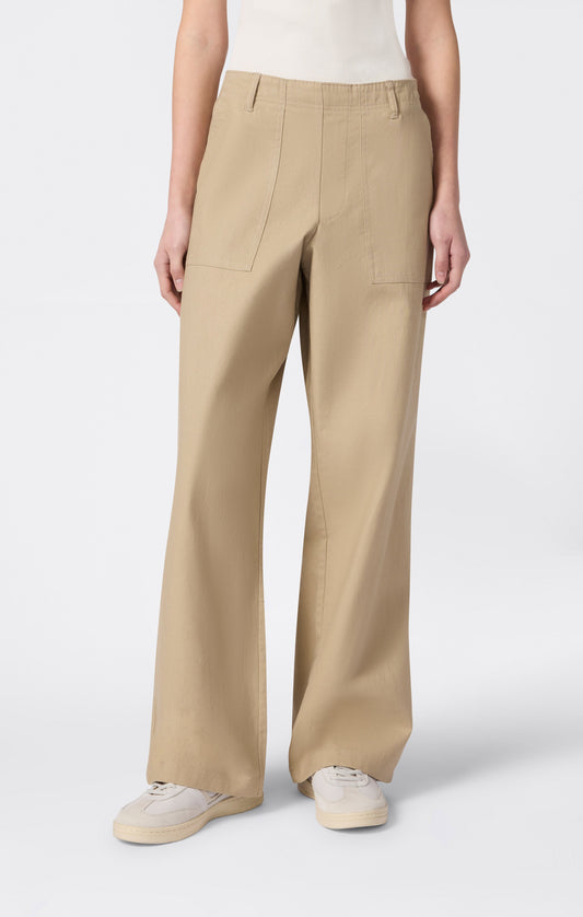 Damenhose aus Webstoff mit geradem Bein