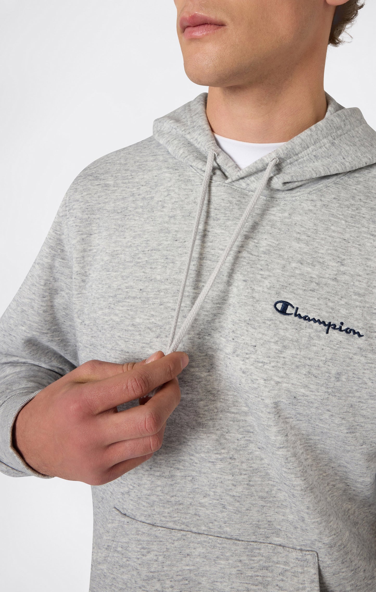 Leichter Kapuzenpullover für Herren mit kleinen gestickten Logo-Symbolen