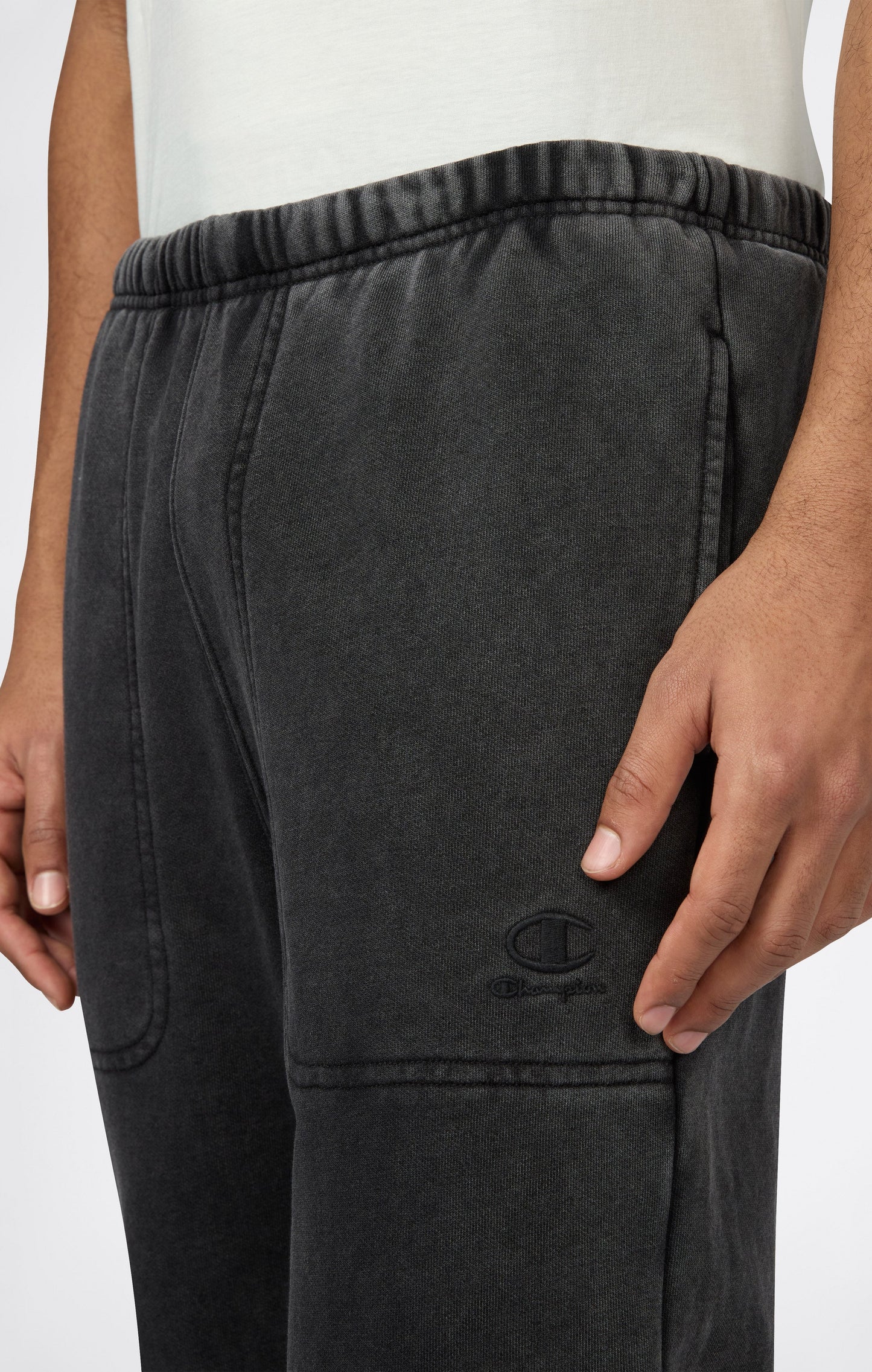 Herren-Hose mit Gummizug und Used-Effekt-Icons