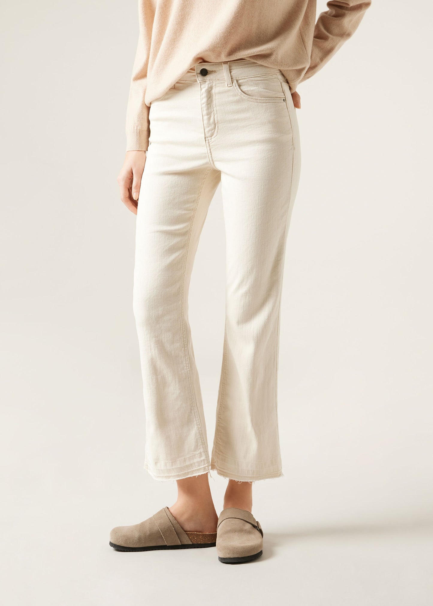 Cropped Flared Jeans