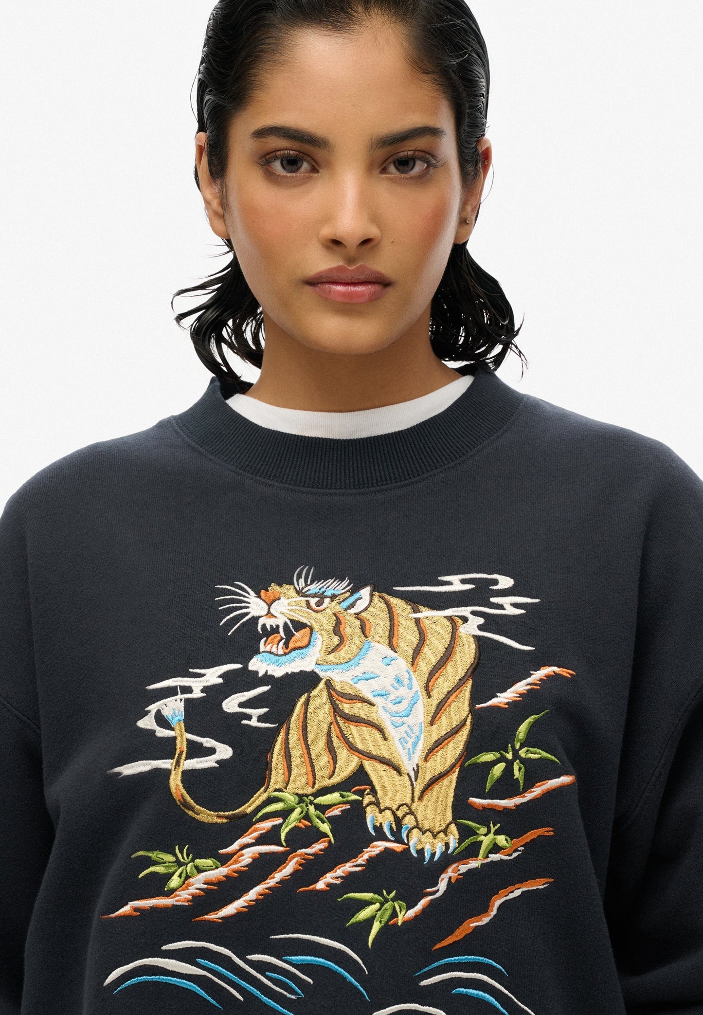 Suika Embroidered Loose Crew Sweatshirt